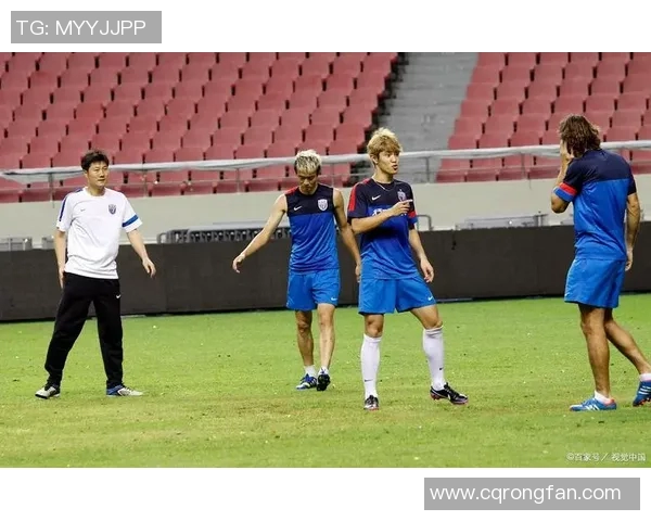 FC歧阜与水户的激烈对决展现足球魅力与团队精神的精彩瞬间